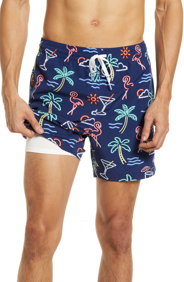 Chubbies medium deals peacock print shorts glow in the dark